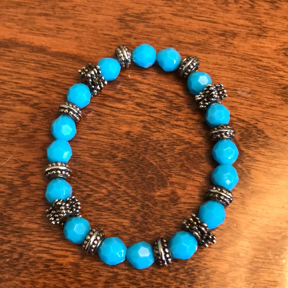Blue stretch bracelet
